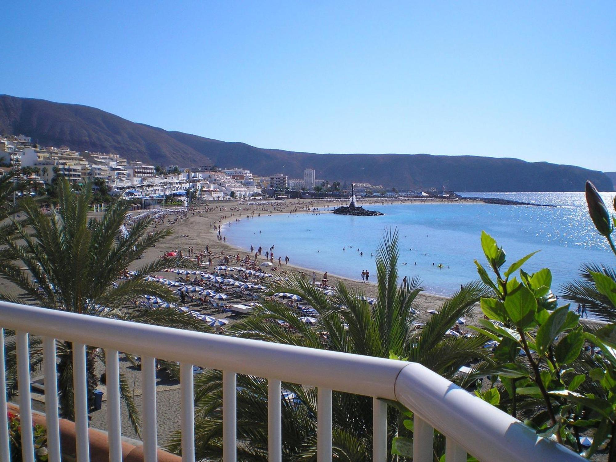 Appartamento con 3 Camere da Letto e Vista Mare